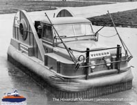 Vickers Hovercraft farming concept model -   (The Hovercraft Museum Trust).